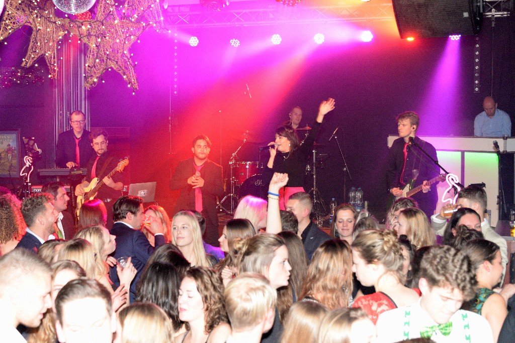 ../Images/Kerstfeest VdG 2019 104.jpg